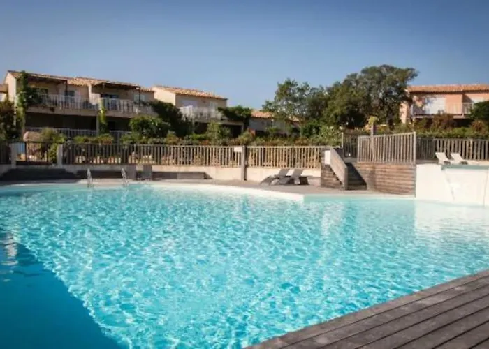Appartement & Piscine Santa Giulia